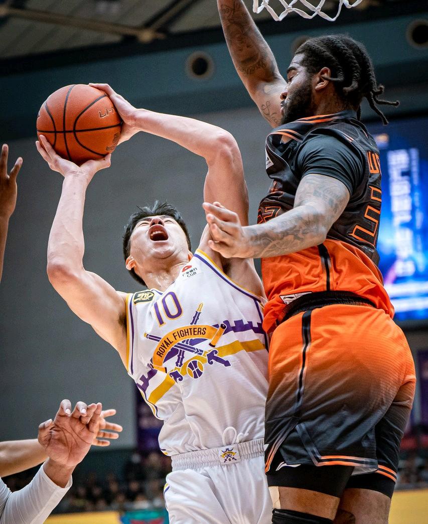 关于英超窗口期再迎强敌，山东男篮刷新队史纪录，主帅态度——气氛紧张，高层口径保持一致的信息