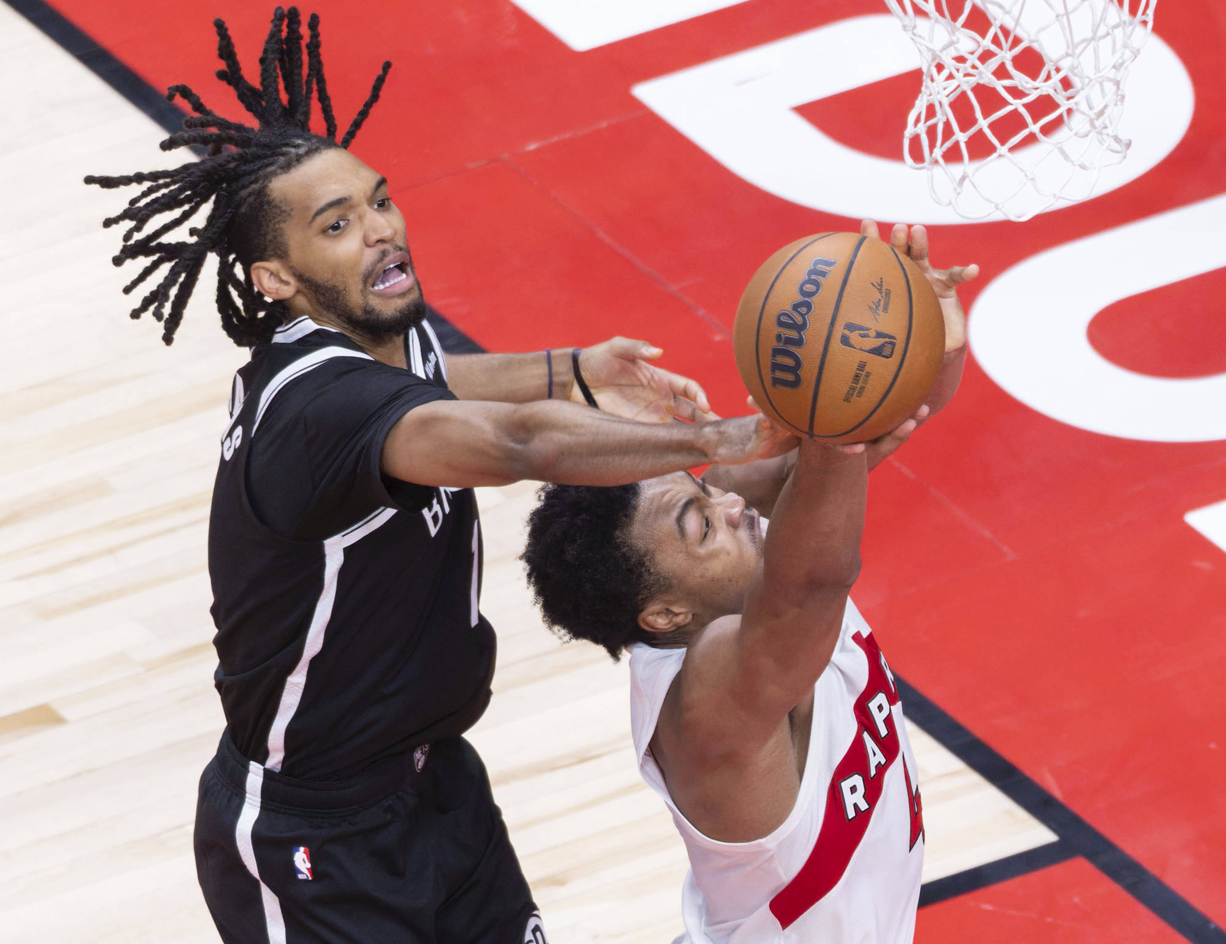 关于浓眉哥连续七场比赛得分超过大胜，篮网挑战极限！的信息